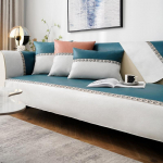 Neper&scaron;lampami sofos užvalkalai Neslysta odinė sofos sėdynės pagalvė Tvirtas sujungimas Neslystantis 1/2/3/4 sėdynės sofos neslystantis apsauginis užvalkalas 70x70cm 1pcs