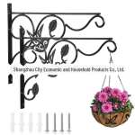 Europieti&scaron;ko stiliaus prie sienos tvirtinamas geležinis gėlių krep&scaron;elis: Pakabinamas augalų stovas svetainei arba balkonui. 24.5*30.5 cm juoda
