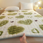 Naujas Milk Velvet dygsniuotas čiužinys Mink&scaron;ta pagalvėlė Buitinė lova čiužinys Apsauginis padėklas Hotel Tatami lovos pagalvėlė 200*220cm