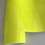 50 cm pločio blizgus neoninis fluorescencinis geltonas vinilo automobilio plėvelės ritinys su oro burbuliukais 10cm x 152cm