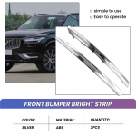 1 pora Volvo XC60 MK2 2025 automobilio priekinio buferio ry&scaron;ki juostelė chromuota 32227905 32227906 sidabras