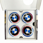 4 vnt. 56/68 mm plaukiojančių ratlankių centrinių dangtelių BMW 50-mečio jubiliejui &ndash; tinka E39 E46 E60 F10 F30 G20 X3 X5 (Automobilių stebulių priedai) 56mm-4pcs