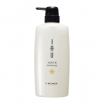 LEBEL IAU Serum Cleansing Drėkinamasis &scaron;ampūnas nepaklusniems, slenkantiems plaukams, 600 ml