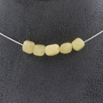 Pierres et Min&eacute;raux. Collier 5 perles Calcite jaune du Royaume-Uni. Chaine en acier Collier femmes, hommes. Taille personnalisable.