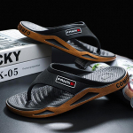 Vyri&scaron;kos &scaron;lepetės vasarinės paplūdimio basutės neslystančiu mink&scaron;tu storu padu kasdienės &scaron;lepetės per pir&scaron;tą 42-43