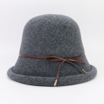 Auk&scaron;tos kokybės vilnonė skrybėlė rudens ir žiemos nauja moteri&scaron;ka garbanojimo lankas suri&scaron;ta virve žvejo kepurė madinga lauko &scaron;ilta kepurė dizainerio kepurė One Size pilka spalva