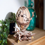 &bdquo;Globe Vintage&ldquo; biuro dekoro kolekcija &ndash; medinė kūrybinė mokomoji dėlionė, savaranki&scaron;kai surenkami mechaniniai 3D modelių rinkiniai, skirti statyti