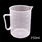250 ml / 500 ml / 1000 ml plastikinė stiklinė su rankena. Skaidri plastikinė matavimo taurelė laboratorinei virtuvei. 250ml