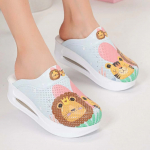 Ortopedinės medicininės klumpės &ndash; Moteri&scaron;ki neslystantys darbo batai slaugytojai, gydytojui, aku&scaron;erei, odontologui, padavėjui 35