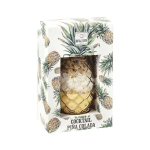 Verre ananas cocktail &agrave; ingr&eacute;dients pour pina colada pr&eacute;paration