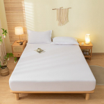 Mink&scaron;ta ir lygi vienspalvė &scaron;lifuota medvilninė paklodė viengulėms ir dvigulėms lovoms, užtikrinanti komfortą ir apsaugą nuo dulkių. 180cm*220cm Single Fitted Sheet balta