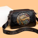 Vintažinio stiliaus &bdquo;crossbody&ldquo; krep&scaron;ys moterims &bdquo;Elephant&ldquo; reljefinė mini rankinė ant pečių 23x15x11cm juoda