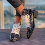 Moteri&scaron;ki nauji smailianosiai tinklelio aulinukai iki kulk&scaron;nies Kar&scaron;tas i&scaron;pardavimas Moteri&scaron;ki batai Didelio dydžio Moteri&scaron;ki aulinukai Madingi spalvų deriniai Modernūs aulinukai 36 juoda