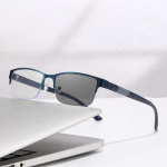 Vyri&scaron;ki verslo Presbyopia Photochromic Multifocal akiniai metaliniu rėmeliu toliaregių akiniai su skėčiais nuo saulės I&scaron;manieji skaitymo akiniai 4.0