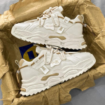 Tėčio batai: Vyri&scaron;ka mada 2024 - Kvėpuojantys, storu padu, auk&scaron;tį didinantys tinklelio sportbačiai bėgiojimui ir laisvalaikiui. 41