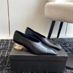 Madingi pavasario vasaros kri&scaron;toliniai keisto stiliaus auk&scaron;takulniai moteri&scaron;ki vienos spalvos seklaus priekio kvadratiniu/smailu priekiu vieni batai 34-43 34