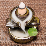 1 vnt Waterfall smilkalų laikiklis Backflow Mini Buddha Censer Backflow smilkalų laikiklis