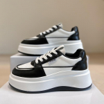 Moteri&scaron;ki storo pado maži balti batai 2024 m. pavasario ir vasaros nauji universalūs korėjieti&scaron;ko stiliaus kasdieniai studenti&scaron;ki paauk&scaron;tinti sportbačiai 35