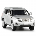 1/32 Nissan Patrol SUV Lydinio Automobilio Modelis Diecasts Metaliniai Žaisliniai Transporto Priemonių Automobilių Modelio Kolekcija Simuliacija Garsas ir &Scaron;viesa Vaikų Žaislas Dovana sidabras