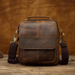 Vyri&scaron;kas tikros odos laisvalaikio dizaino &bdquo;CrossBody Messenger&ldquo; krep&scaron;ys per petį