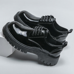 Madingi lakuotos odos vyri&scaron;ki oficialūs batai Patogus platforminis prabangus natūralios odos naujas eleganti&scaron;kas vyras Vestuvės Socialiniai Derby batai 38