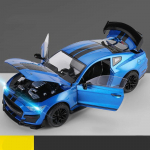 Naujas didelis 1:18 &bdquo;Ford Mustang GT500&ldquo; miniatiūrinio lydinio, liejamo metalo sedano modelis, stalinis stalas, kolekcija, dekoracija, tendencija, papuo&scaron;alai, vaiki&scaron;ki žaislai