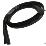 Montuojamas ant plastikinės plok&scaron;tės po priekinio stiklo valytuvu