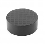 Juodas automobilinis lizdas, guminis padas, neslystantis bėgių apsauginis atramos blokas, skirtas sunkiam automobilio keltuvui