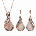 (Vėrinys + auskarai)Moteri&scaron;ki Elegant Drops Kalnų kri&scaron;toliniai pakabukai Kabliukai Auskarai Papuo&scaron;alai 1komplektas/3vnt. Matches the image