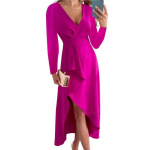 Madinga vakarėliui skirta suknelė giliai V formos i&scaron;kirpte, kvėpuojanti, nepraleidžianti blukimo