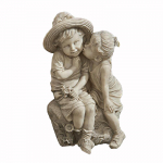 Berniuko ir mergaitės bučiavimo prisiminimai Namų statulos dekoravimo ornamentai