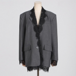 Eleganti&scaron;kas moteri&scaron;kas &scaron;varkas su nėriniais ir apdaila - 2025 m. pavasario kolekcija Medium pilka spalva