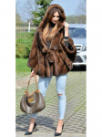 Moteri&scaron;kas europieti&scaron;ko ir amerikieti&scaron;ko stiliaus dirbtinio audinės aksomo kailis - nauja rudens/žiemos mados striukė One Size kava