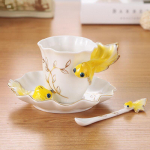 Sveiki, 200 ml Creative Ceramic 3D Goldfish kavos puodelių rinkinys emaliuotas porcelianinis arbatos pieno puodelis Bone China puodeliai geltona