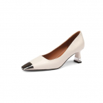 Moteri&scaron;ki bateliai su auk&scaron;tu kulnu Natūrali oda 22 -24,5 cm ilgio Karvės odos vir&scaron;us Metalinis kvadratinis priekis Eleganti&scaron;ki stiletto kulniuko bateliai Auk&scaron;takulniai 34 smėlis
