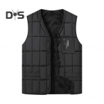 Vyri&scaron;ka liemenė V formos i&scaron;kirpte be rankovių, viena krūtinė dygsniuota liemenė su užtrauktuku užsegamomis ki&scaron;enėmis Vienspalvio pliu&scaron;inio pamu&scaron;alo pastorinta terminė liemenė XL tamsiai mėlyna spalva