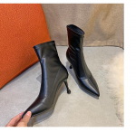 Mink&scaron;tos PU odos chelsea botte prabangūs moteri&scaron;ki žieminiai batai ant plonų batų iki blauzdos, moteri&scaron;ki auk&scaron;takulniai smailia nosimi, auk&scaron;takulniai jojimo botas 4.5 smėlis