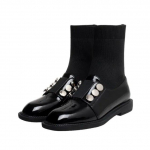 Megzti tamprūs batai moteri&scaron;ki kojinės batai juodos karvės odos plok&scaron;čiapadžiai batai mygtukų papuo&scaron;imai kulk&scaron;nies batai