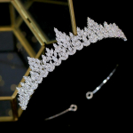 Nauja Tiara Aaa Cz Nuotakos Galvos Papuo&scaron;alas Vestuviniai Papuo&scaron;alai Nuotaka Kri&scaron;tolinė Karūna Galvos Juosta Mados Papuo&scaron;alai A00676 Diameter14.0 cm balta