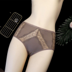 Vidutinio juosmens apatiniai minimalistiniai moteri&scaron;ki seksualūs tu&scaron;čiaviduriai kelnaitės, nėriniuotos apatinės kelnaitės, moteri&scaron;kos ledo &scaron;ilko kvėpuojančios kelnaitės didelio dydžio M juoda