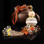 Automobilių pakabukų papuo&scaron;alai Crystal Diamond Gourd kvepalų buteliukas Automobilio galinio vaizdo veidrodžio pakabukai Automobilio raktų pakabuko raktų pakabuko apdaila