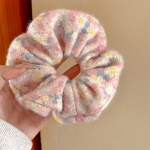 Miela mergaitė pliu&scaron;inis auk&scaron;tos kokybės plaukų gumytė: Didelis plaukų žiedas moterims - Rudens ir žiemos galvos apdangalas