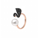 Swarovski ICONIC SWAN Juodojo gulbės eleganti&scaron;kas perlo formos žiedas moterims Juodas 5296471+5296470+5256266 juoda