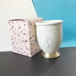 Laduree Embossment makiažo &scaron;epetėlių laikiklis - baltas / rožinis - Luxury Beauty kosmetikos &scaron;epetėlių laikymo dėklas balta
