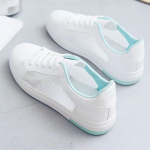 Vasariniai maži balti batai, moteri&scaron;ki tinkliniai, kvėpuojantys drobiniai batai studentėms Korėjieti&scaron;ka &bdquo;The All-match Hollow Sneakers&ldquo; plok&scaron;čių batų versija