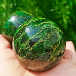Natūralus kri&scaron;tolo žalios spalvos smaragdinis rutulys žalias rutulys namų svetainė, biuro papuo&scaron;alai vidaus apdailai 6cm