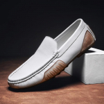 Itali&scaron;ki vyri&scaron;ki batai Natūralios odos Slip-on Loafers Patogūs lengvi vairavimo batai Vasariniai oficialūs Boat Shoes Basakojai Moccasins 38 balta