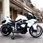 Vaiki&scaron;ki elektriniai automobiliai vėsių ratų žibintai, dvi pavaros berniukų motociklai triračiai kūdikių elektriniai motociklai, skirti vaikams pasivažinėti