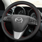 Juodo PU dirbtinės odos rankomis siūta automobilio vairo apdangalas senesniems Mazda 3, Mazda 5, Mazda 6 (2003-2015) Light blue Thread gray