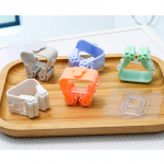 4/2 vnt. &scaron;luostės laikiklis prie sienos tvirtinamas vonios kambario &scaron;luotos laikiklis &scaron;epečių pakabos laikymo stovas virtuvės vonios kambariui 2PCS pilka